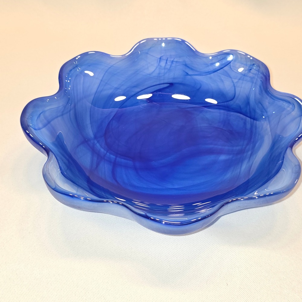 Unbranded Art Glass Bowl Home Decor Blue Excellent Hand Blown Scalloped Swirl - Picture 3 of 4